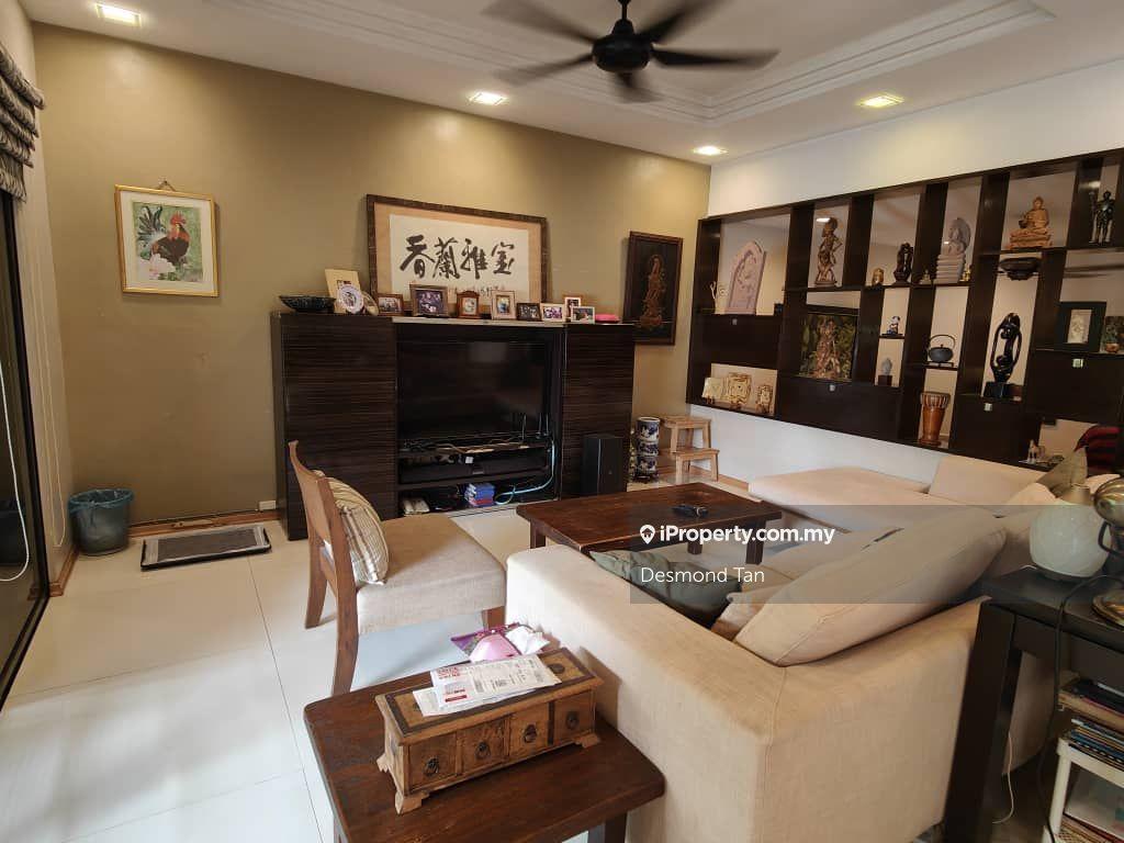 Renovated Good Condition House with Good Facing