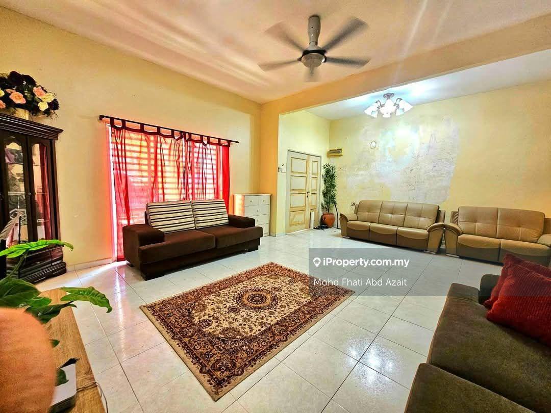 Freehold 22x80 Teres 2 Tingkat Park Avenue Seremban 2