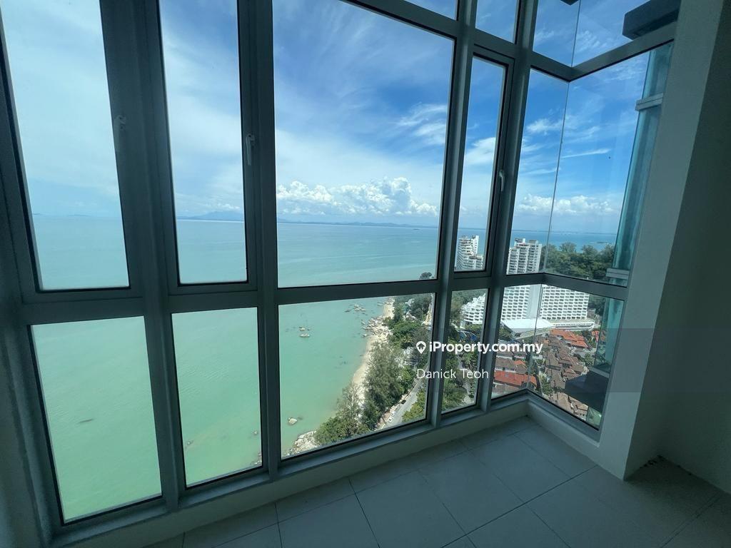 10 Island Resort 2 Car Parks Seaview Located in Batu Ferringhi