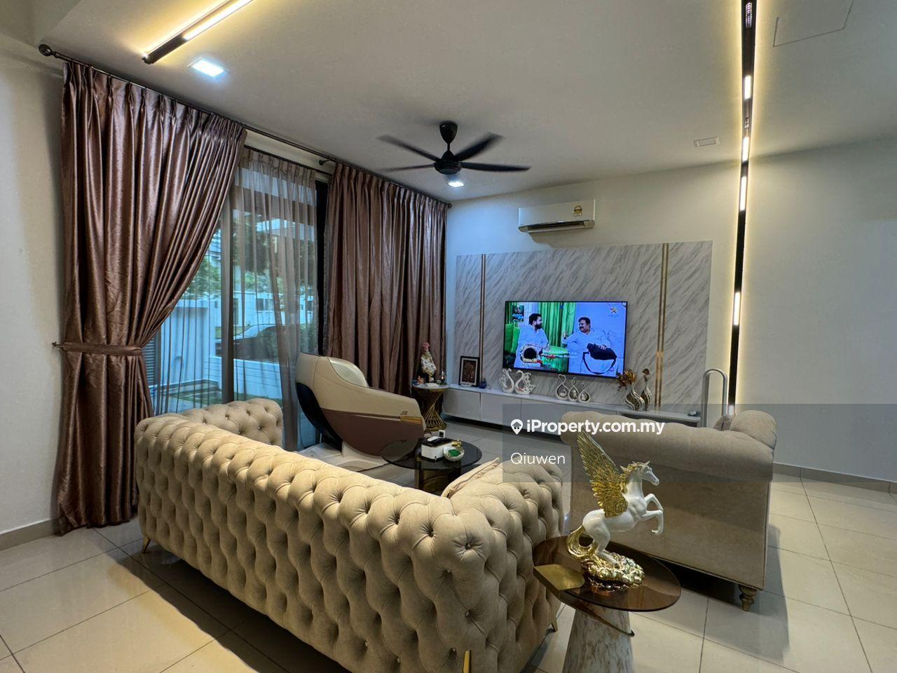 Estuari Gardens 2 Storey Superlink House