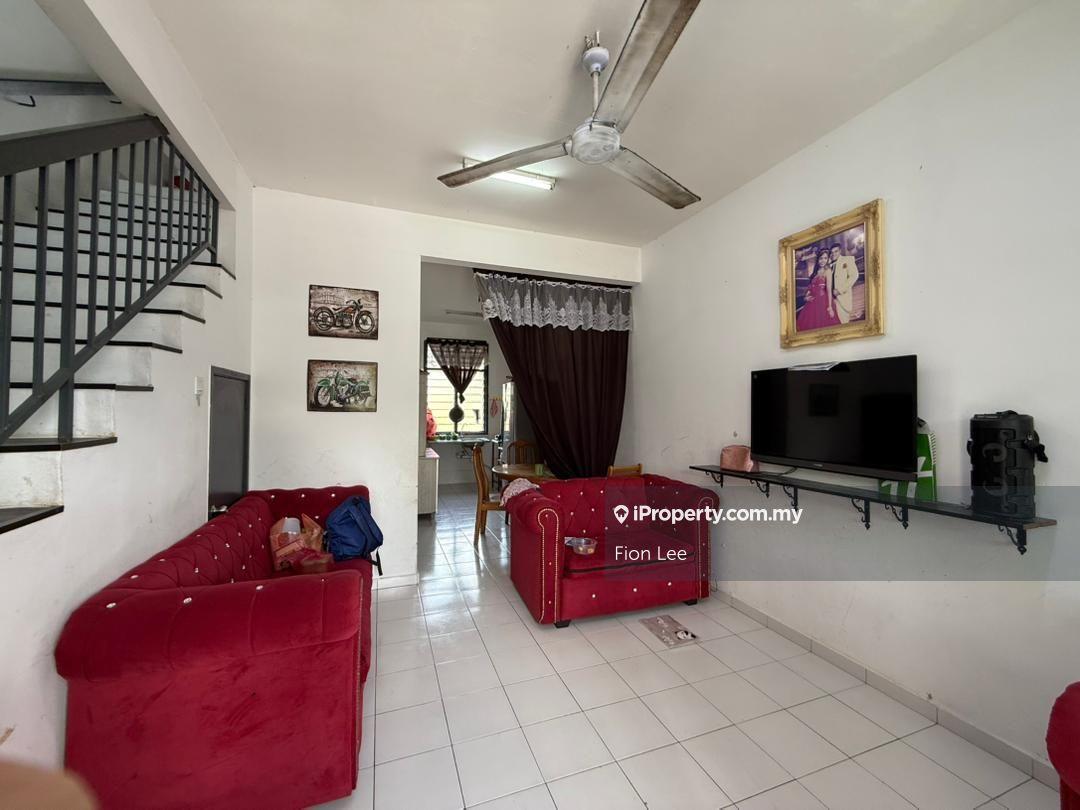 For Sale - Taman Mutiara Rini / Johor Bahru (2-Storey Terrace)