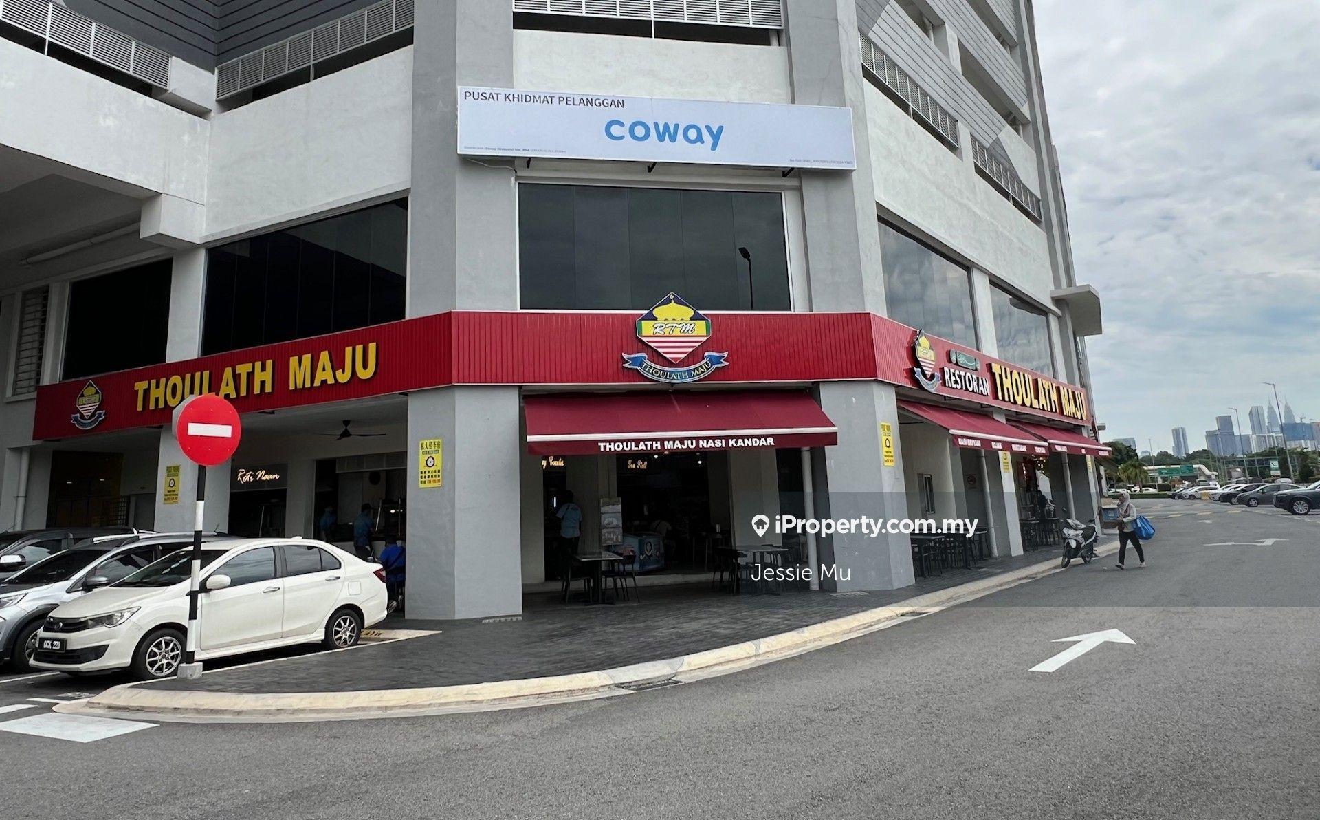 Razak city shop lot for rent