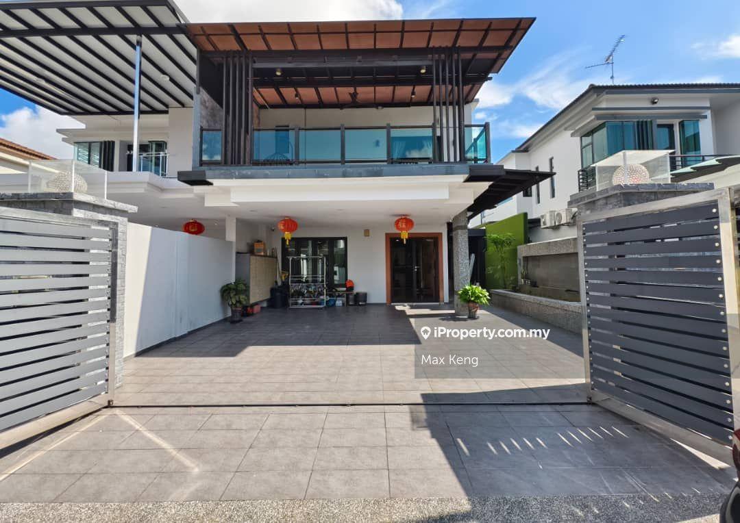 Seri Austin Hills Citrine Double Storey Semi-D 32x90 Fully Renovated