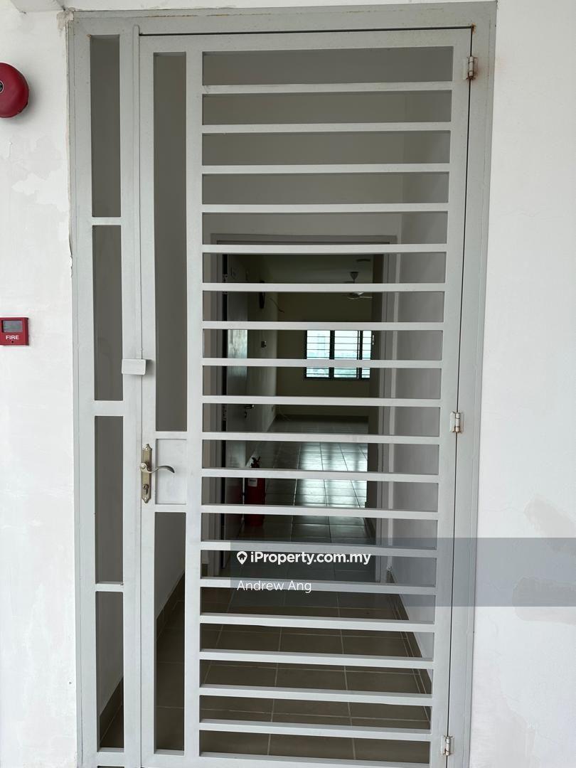 Nice Seruling Apartment,3r2b,900sqf,Bandar Bukit Raja,Klang
