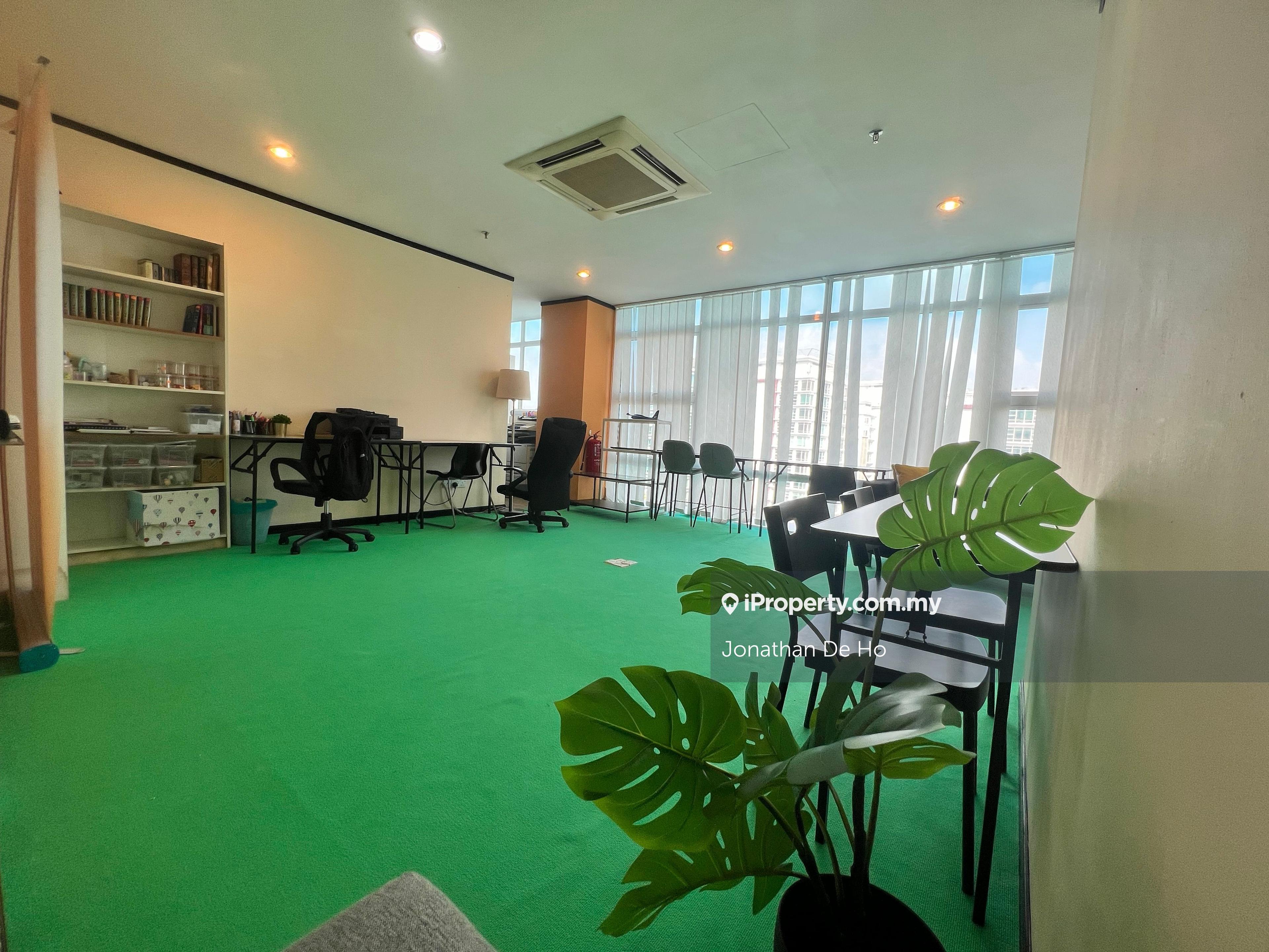 Nicely renovated Well maintain Fully Furnish Office with 3 rooms ready