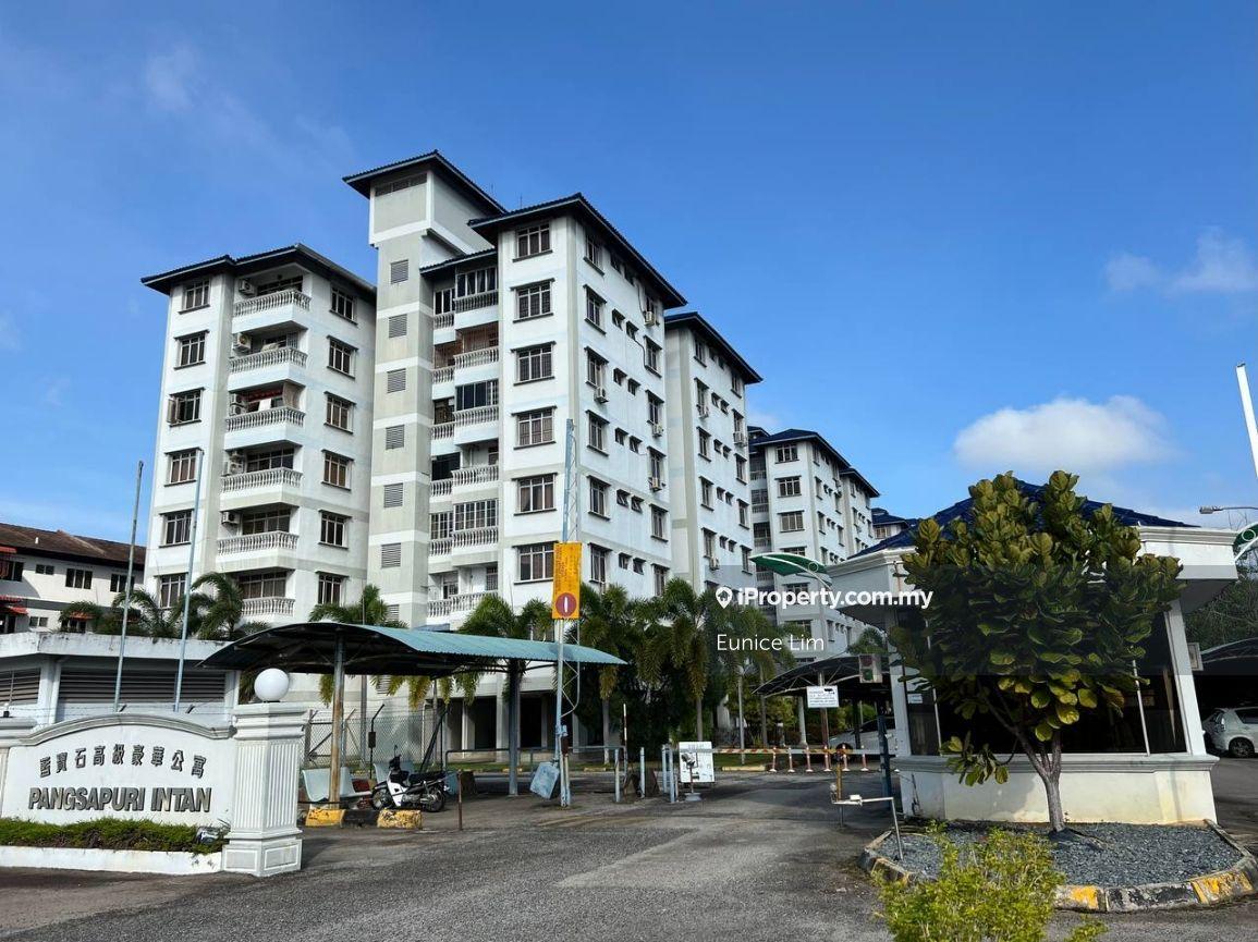 Fully Furnished Apartment Pangsapuri Intan For Rent, Muar