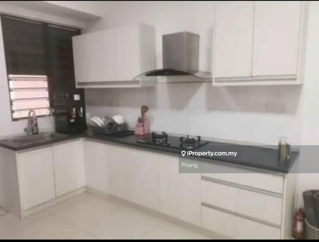 Low Density, Walking Distance to LRT, Premium Area, Nego till Deal