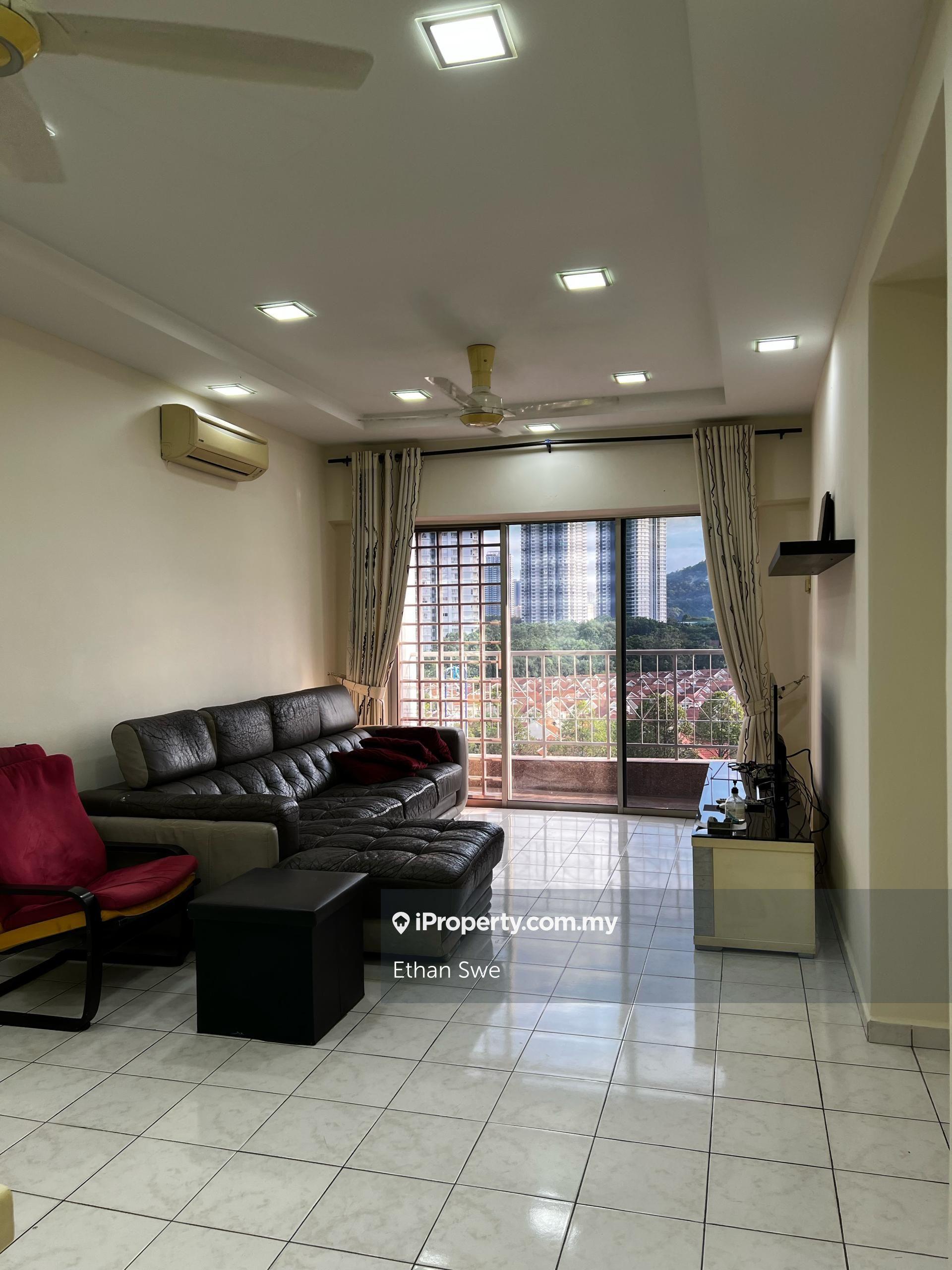 Mid Floor/Unblocked View/Full Furnish/Renovated/Well kept Best deal