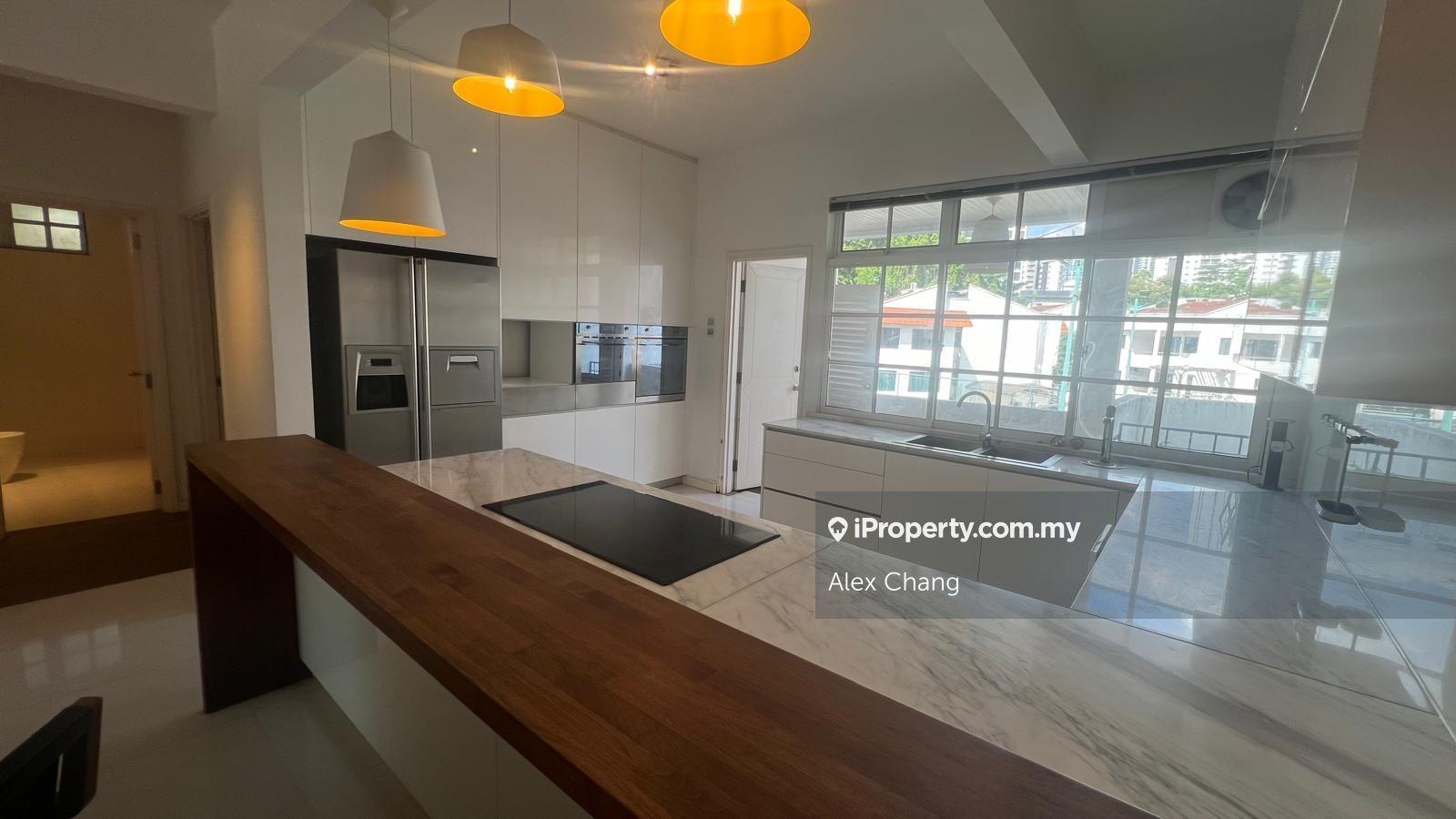 Full ID  renovated unit, quick sell