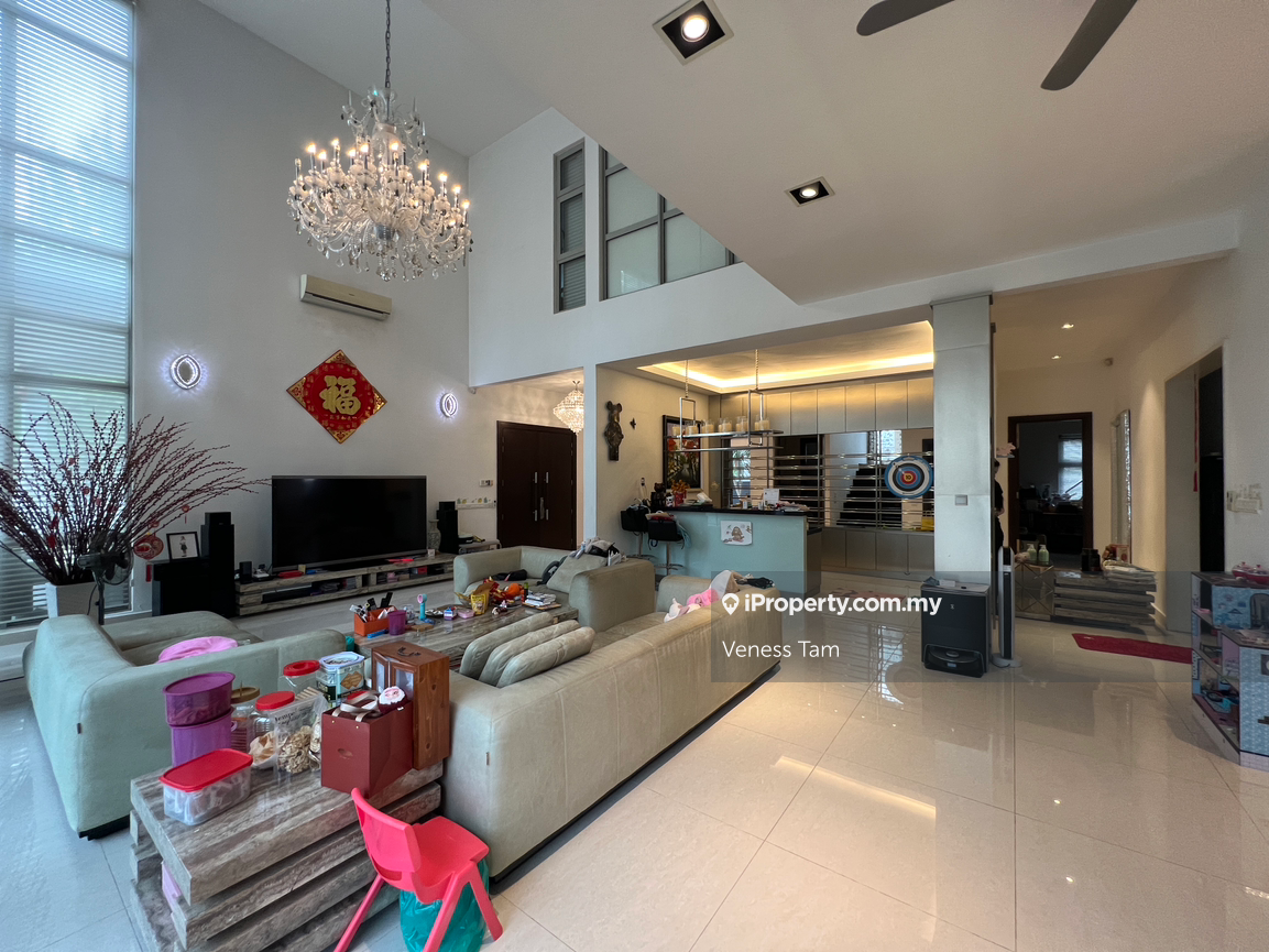 Corner,3 storey bungalow,big land,gated guarded,limited,prime location