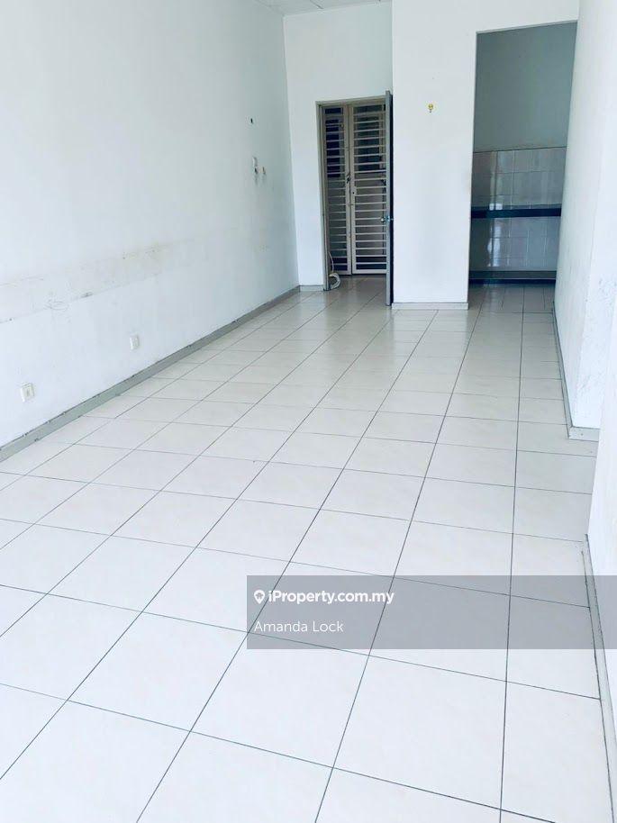 Baiduri Court Bukit Puchong 2 apartment for rent 