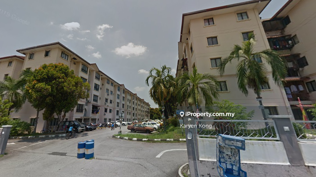 Second Floor Walk Up Flat Freehold Near Jalan Reko KTM