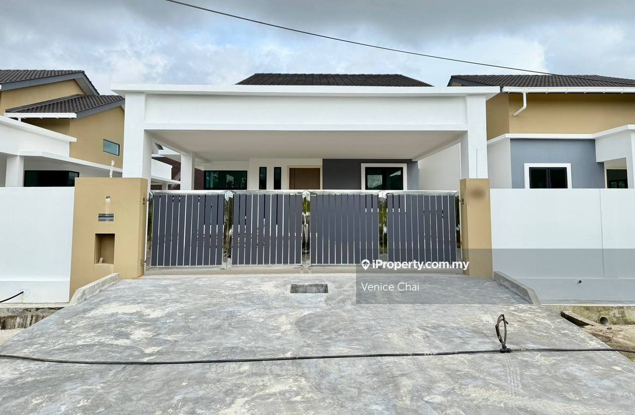 Single Storey Semi D For Sale in Miri