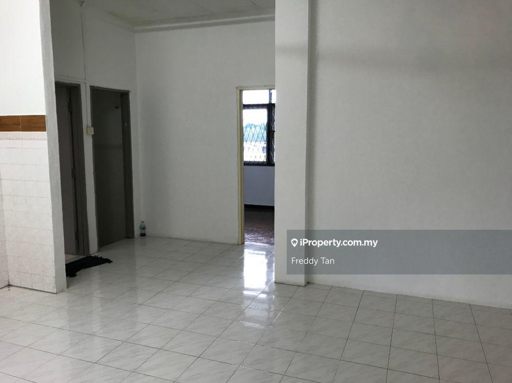 Halaman sentosa Un-furnished 1-car park no Lift