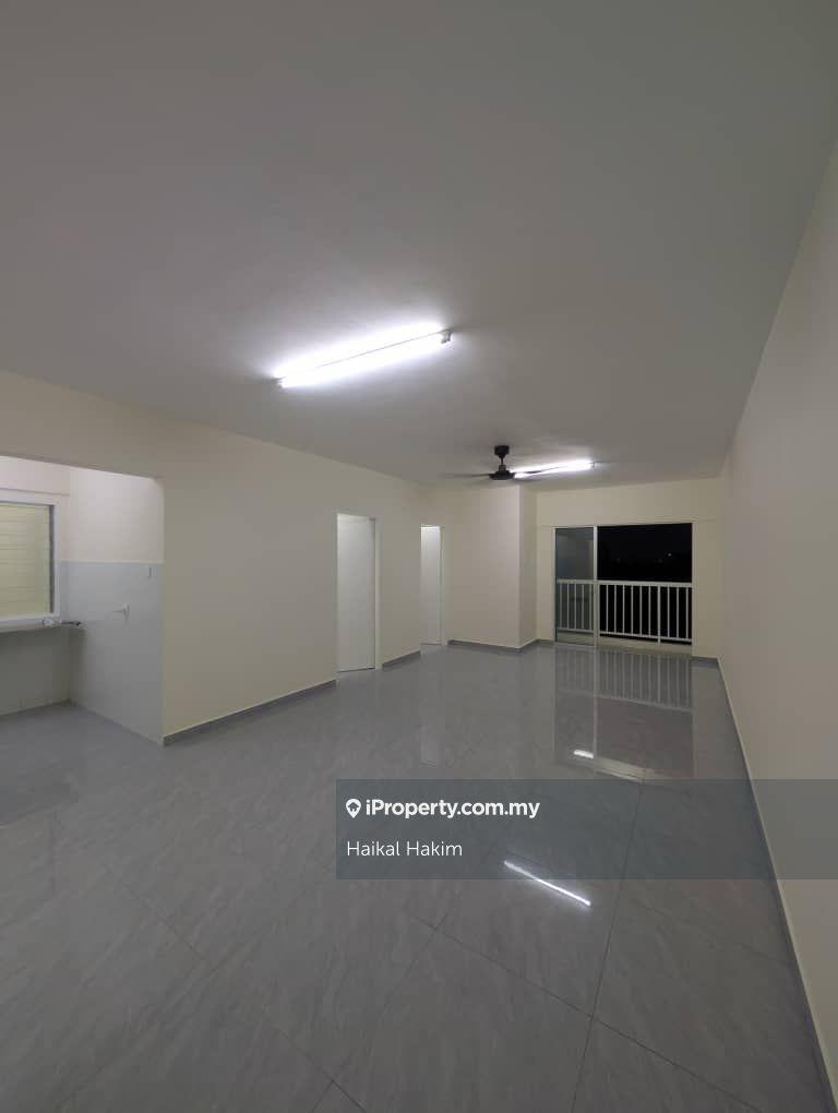 Fully tiles, Well maintained house