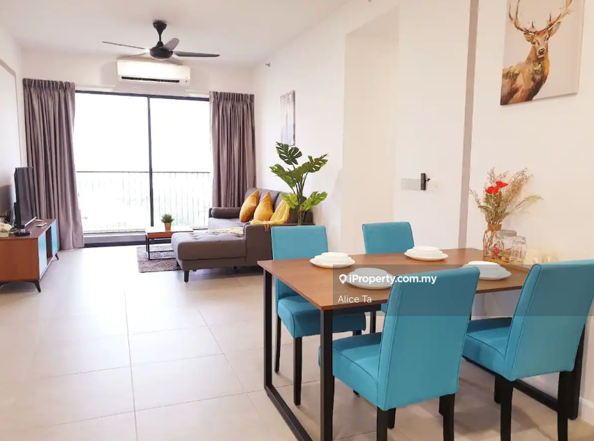 Freehold, Ready Move In, Free furnished, Walk to IOI Mall, Beside UPM