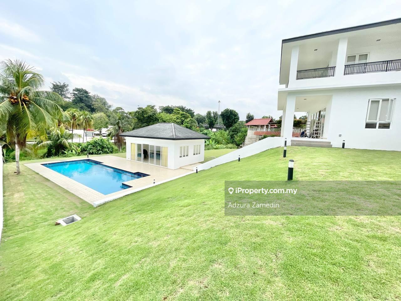Luxury Spacious Double Storey Bungalow Country Heights Kajang