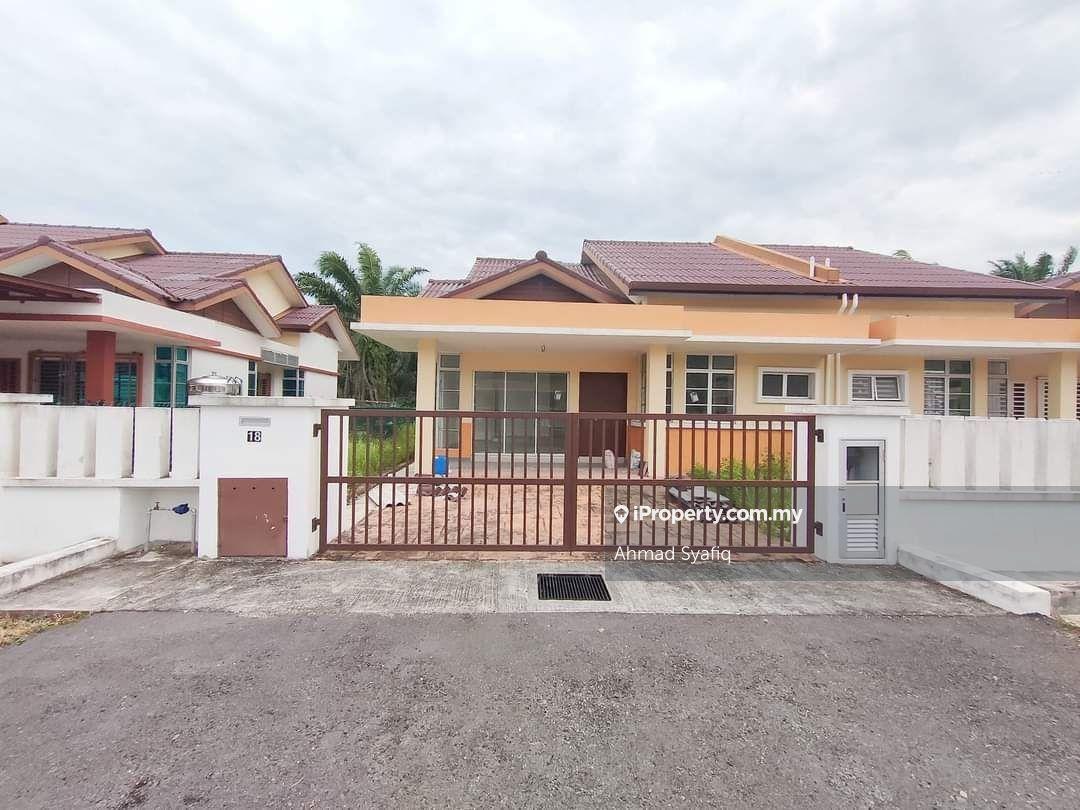 Low Depo) Single Storey Semi D, Jalan Kebun Baru Telok Panglima Garang