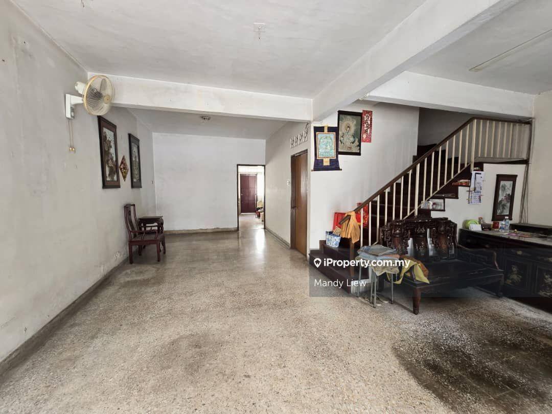 Taman Kepong 2 storey, freehold, limited unit