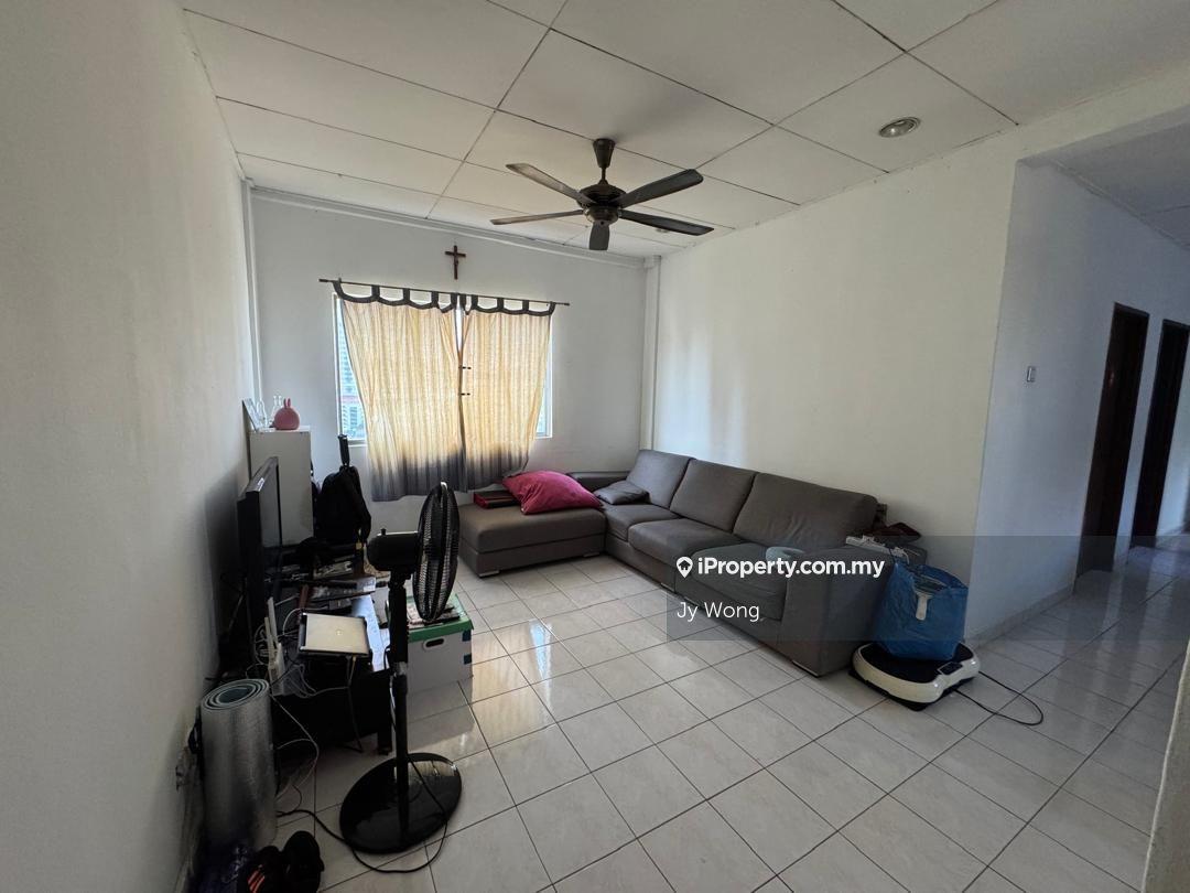 High floor, renovated