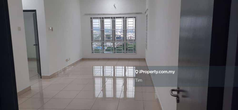Saville condo @ Kajang, Partially Furnished 2 Room 2 Bath For Rent!