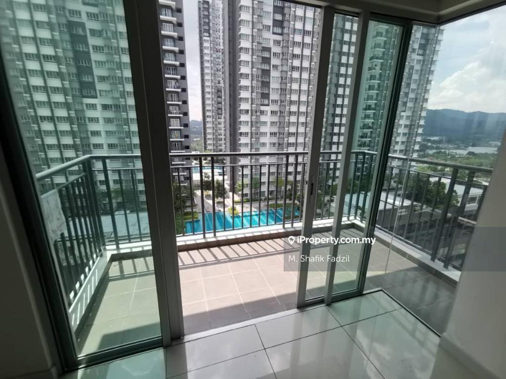 Balcony unit Savanna Executive Suites Southville City, Bangi