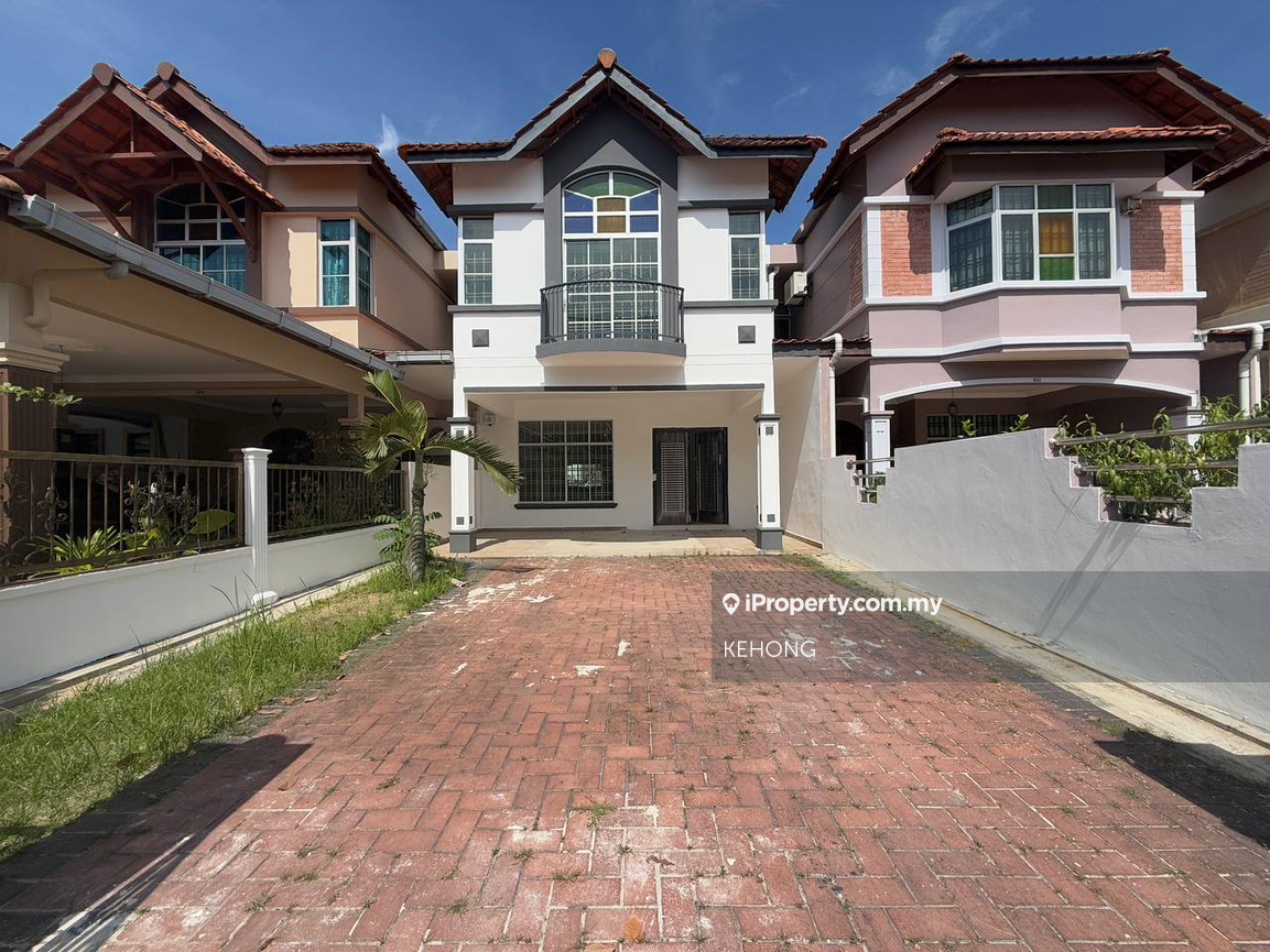 Taman Impian Emas Skudai double storey for sale