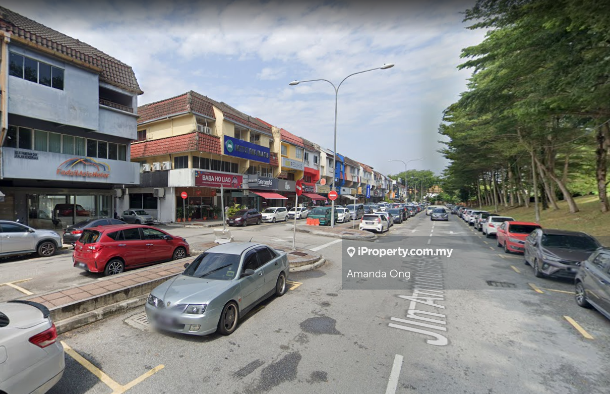 High Traffic, Grd Flr Shops 22x75 