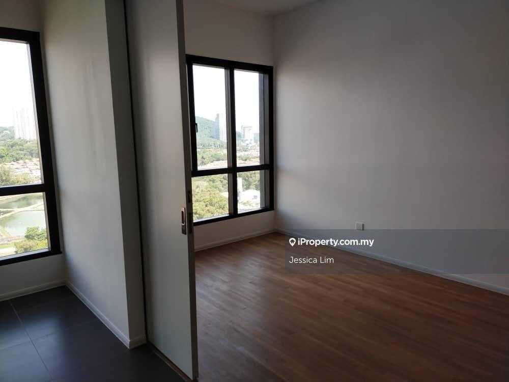 Fully furnished and renovated unit ready to stay