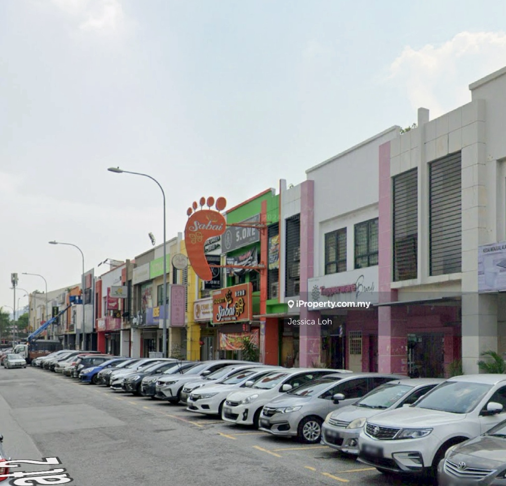 100 meter walk to MRT @Metro Prima