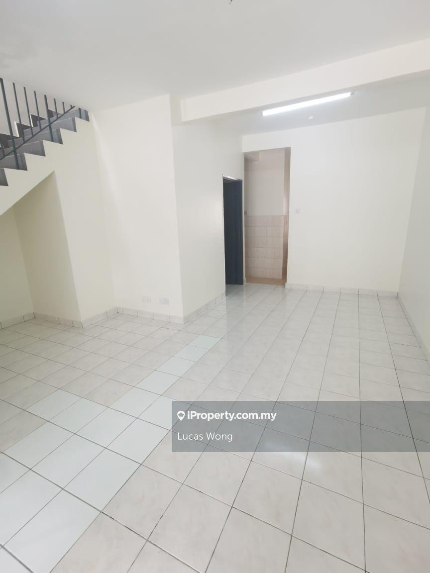 Landed House Pu 6 Taman Puchong Utama
