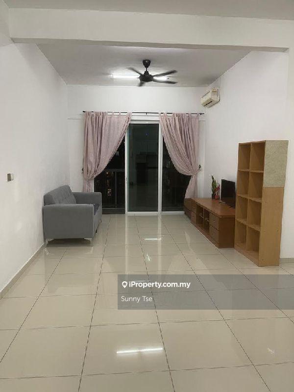 One Imperial 1200sft 2carpark Reno Furn near Spice Arena
