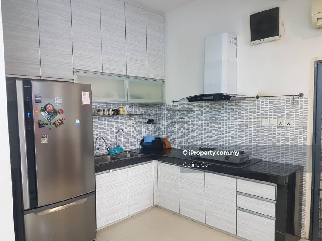 Semi-D house for Rent