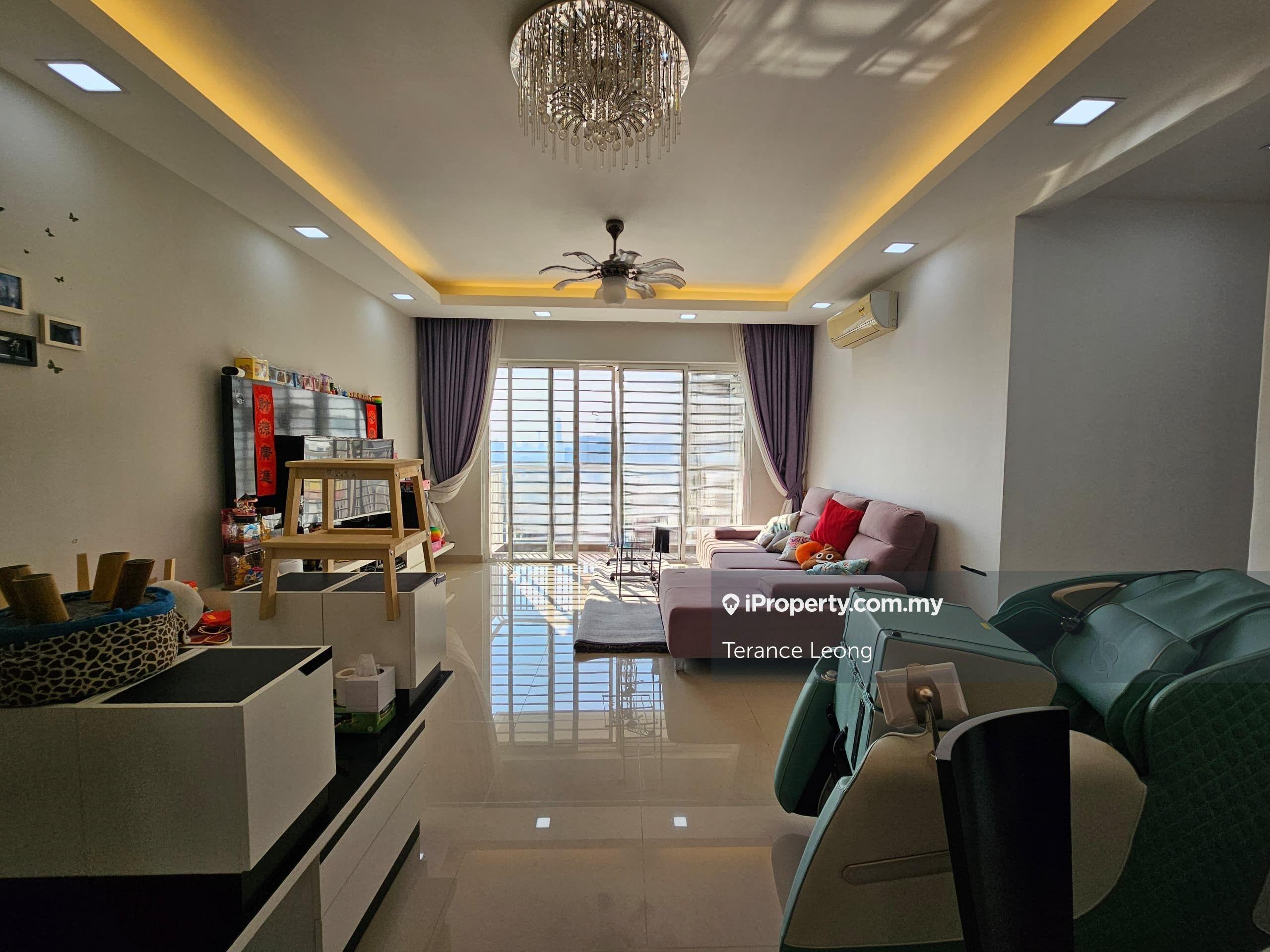 Fully furnish unit