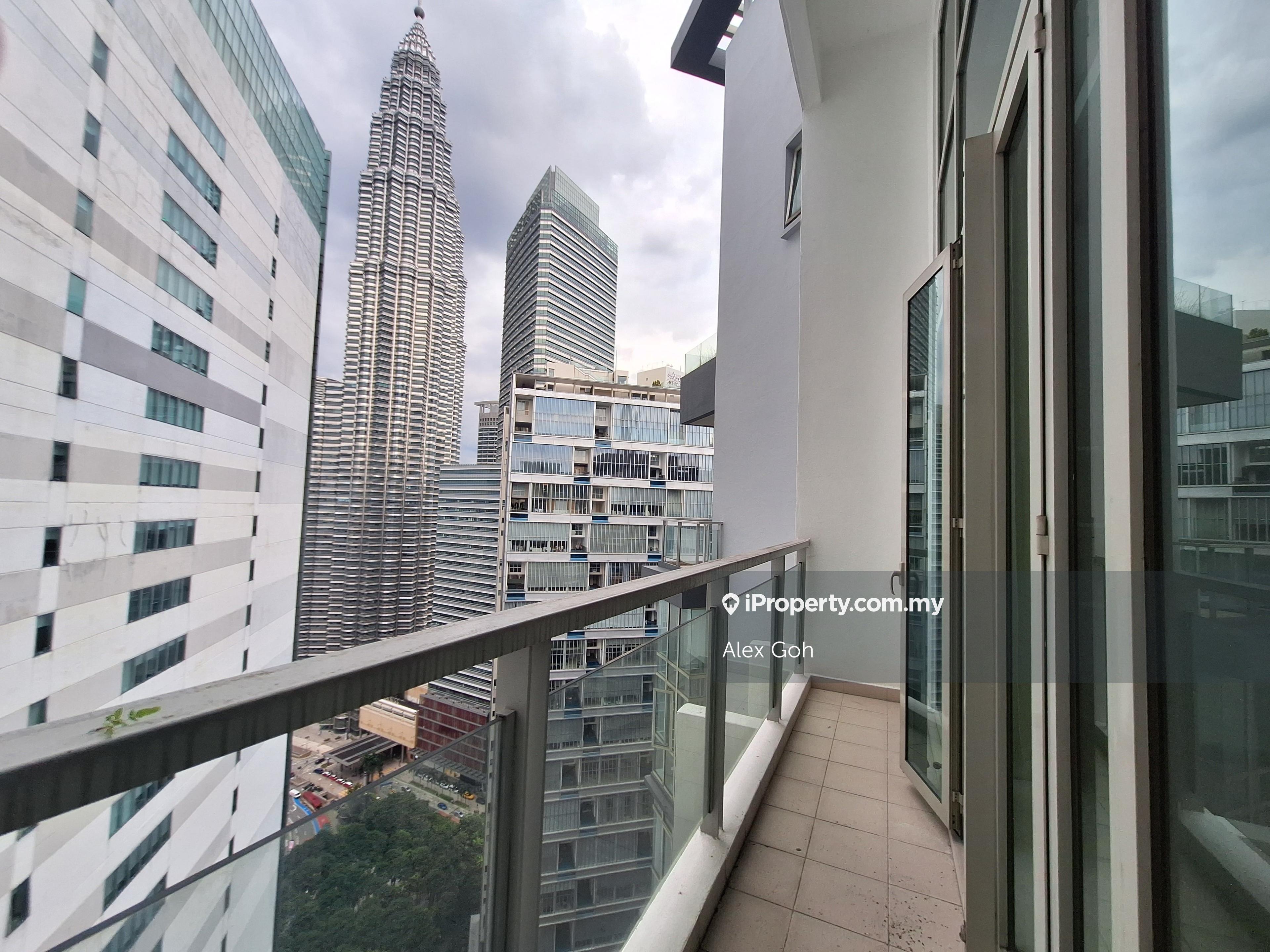 High Floor Unit, Price Nego, Big Balcony, KLCC Twin Tower View