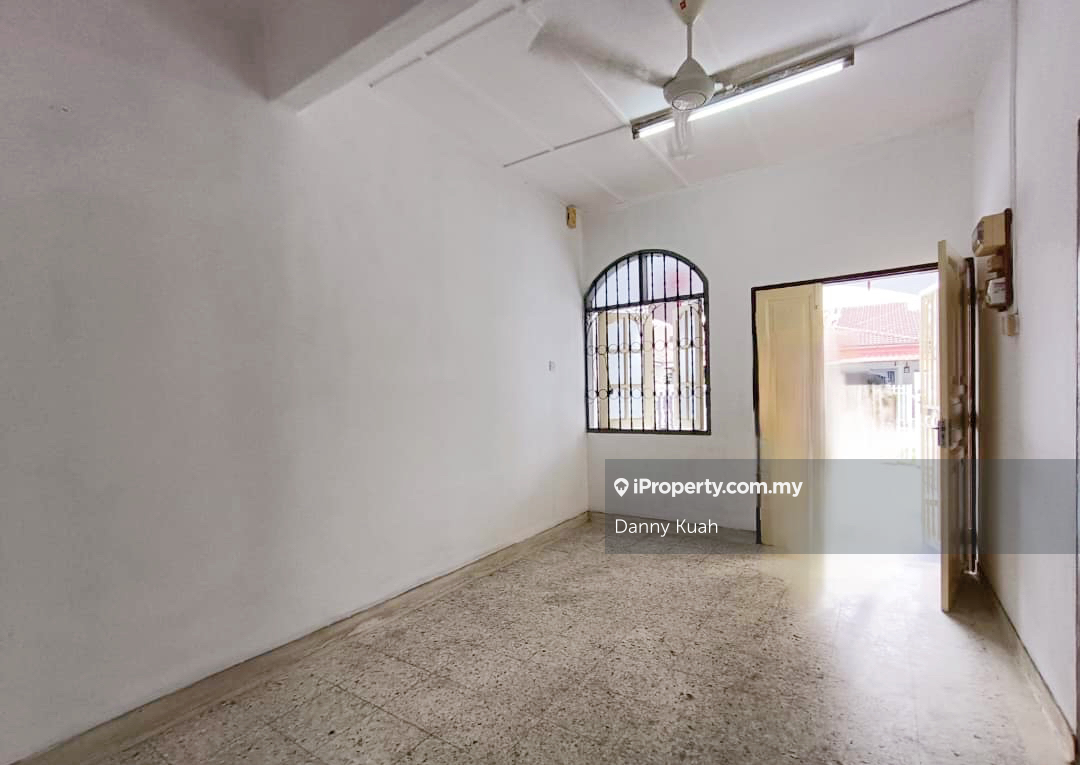 Freehold 1 Storey Terrace Taman Seri Mangga Pokok Malim Melaka Tengah