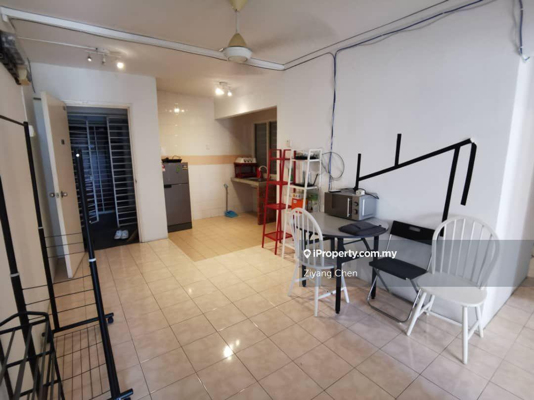 Pangsapuri Damai Subang Bestari Seksyen U5 Shah Alam