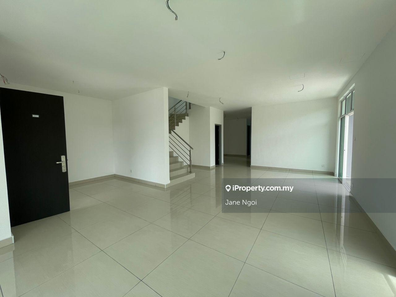 Taman Mutiara Bestari 3 Storey Cluster Corner