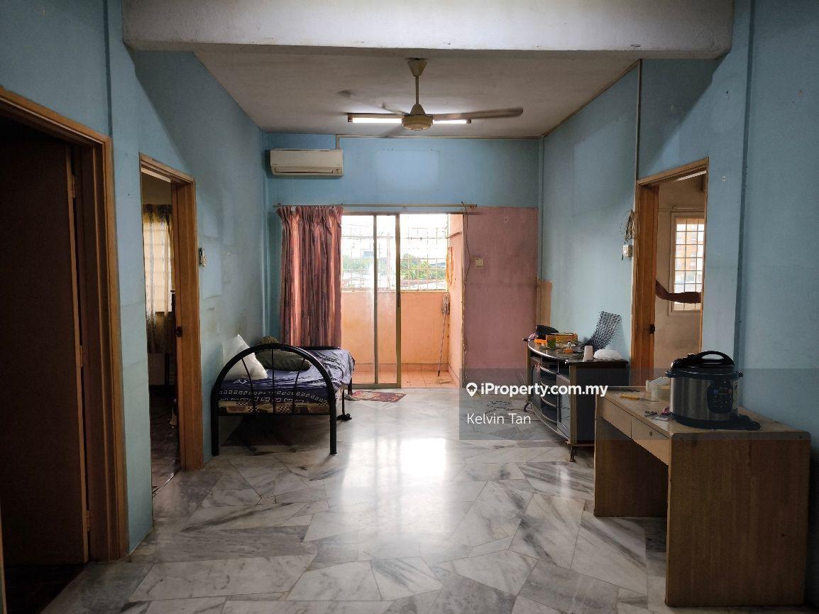 Beringin Apartment 