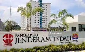 Cashback. Full Loan can be arranged. Below market