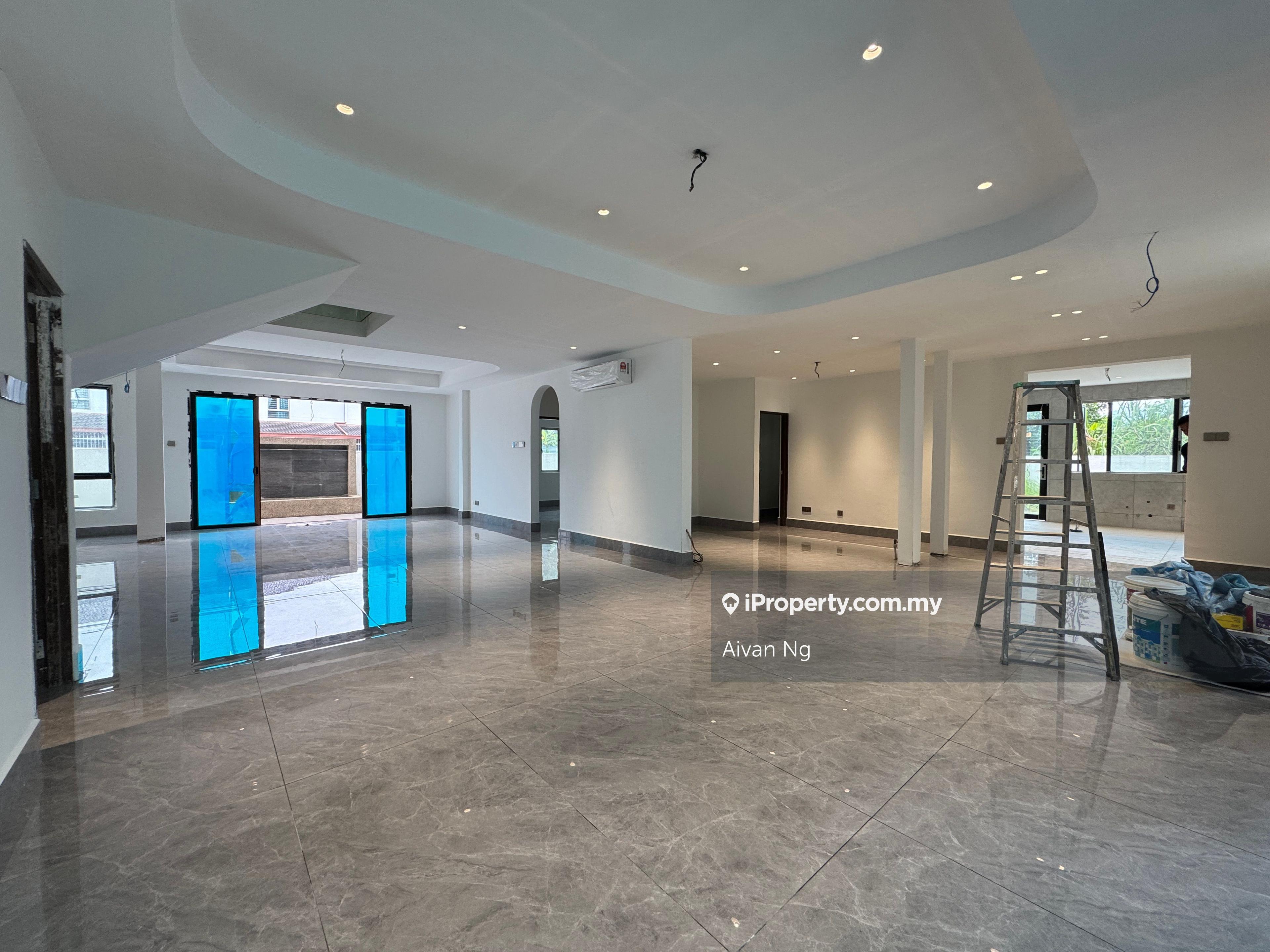Big Land Large Compound with Newly Renovated 2 Storey Bungalow