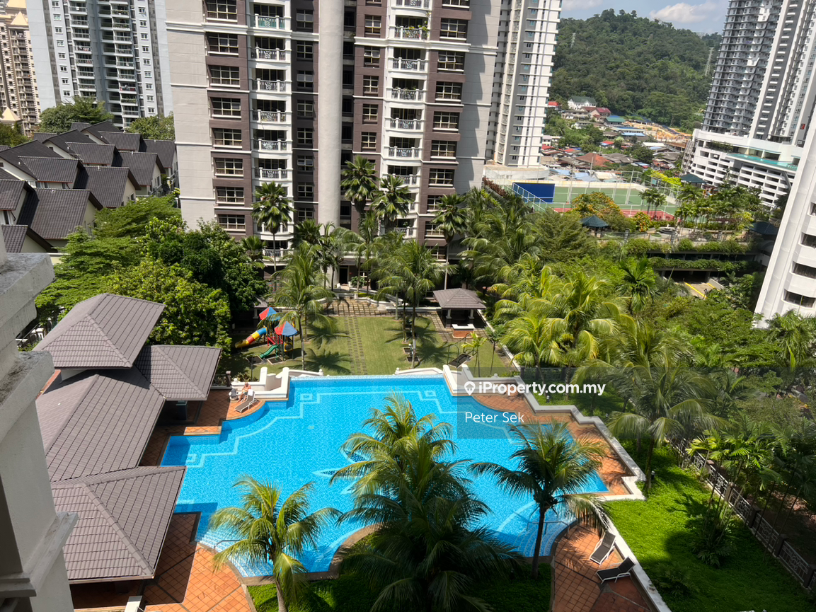 Value Buy Walking Distance to Kiara 163 & Mkis