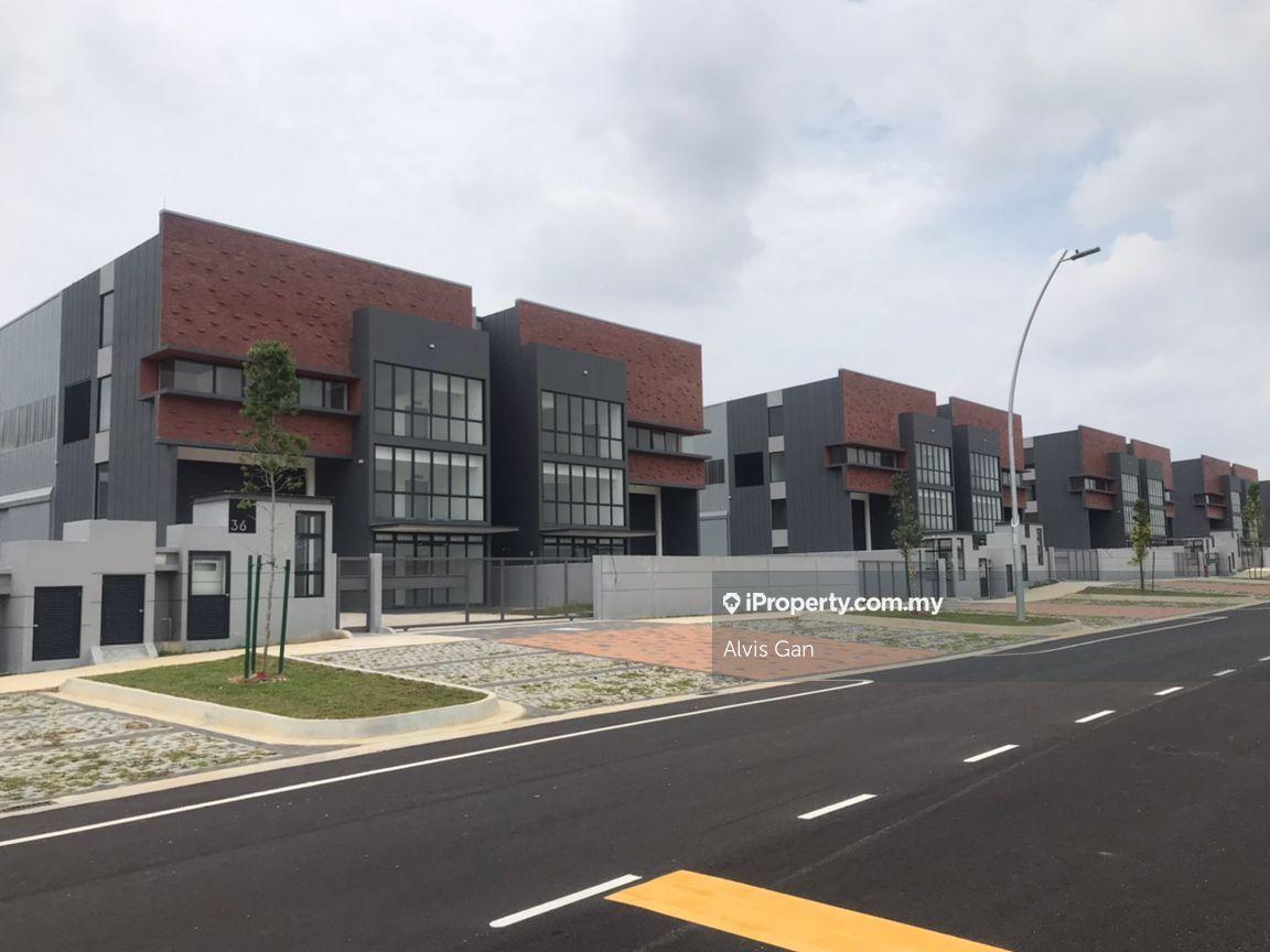 Modern Designed Semi-D Factory 