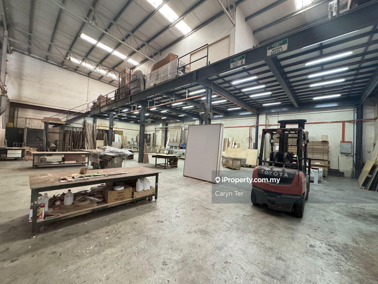 Light industry - Freehold - Non Bumi Lot - Gated & Guarded
