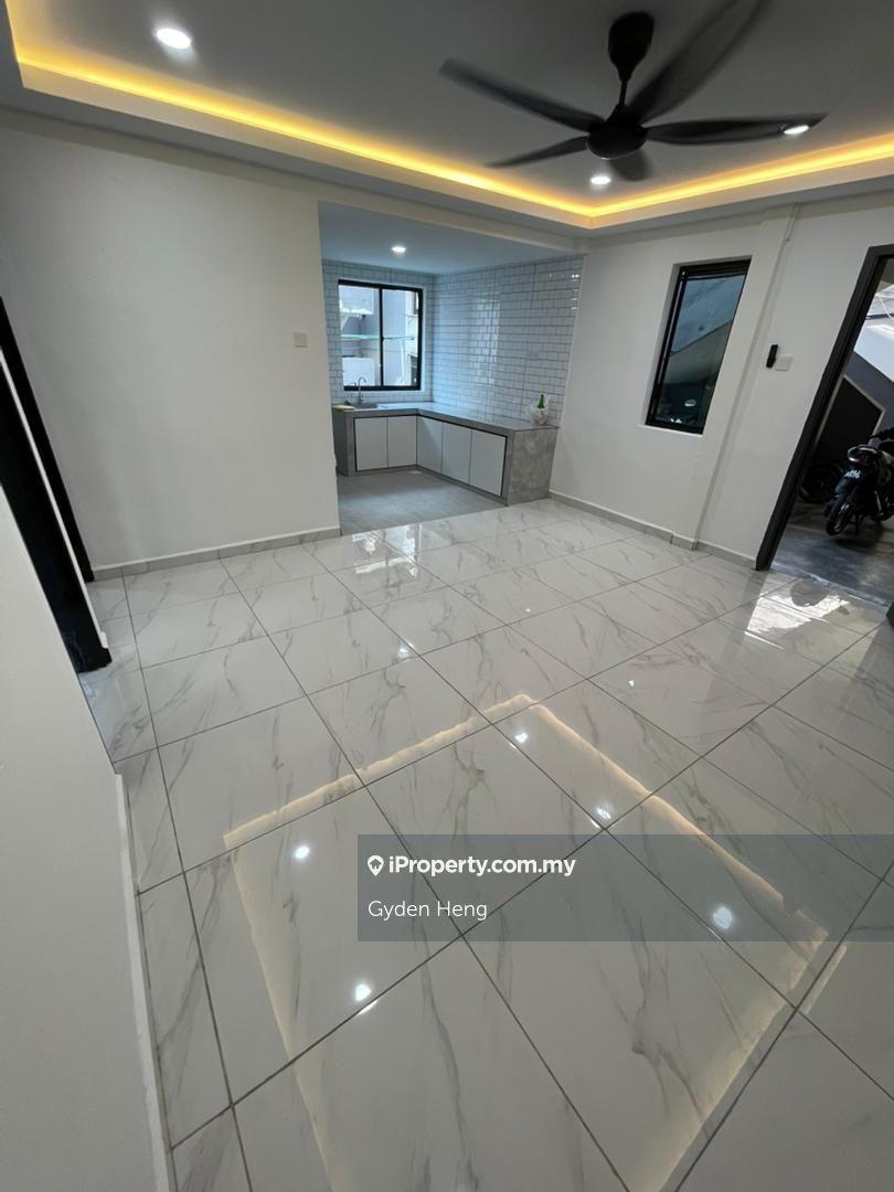 Flat Bandar Selesa Jaya @ Jalan Silat Gayong