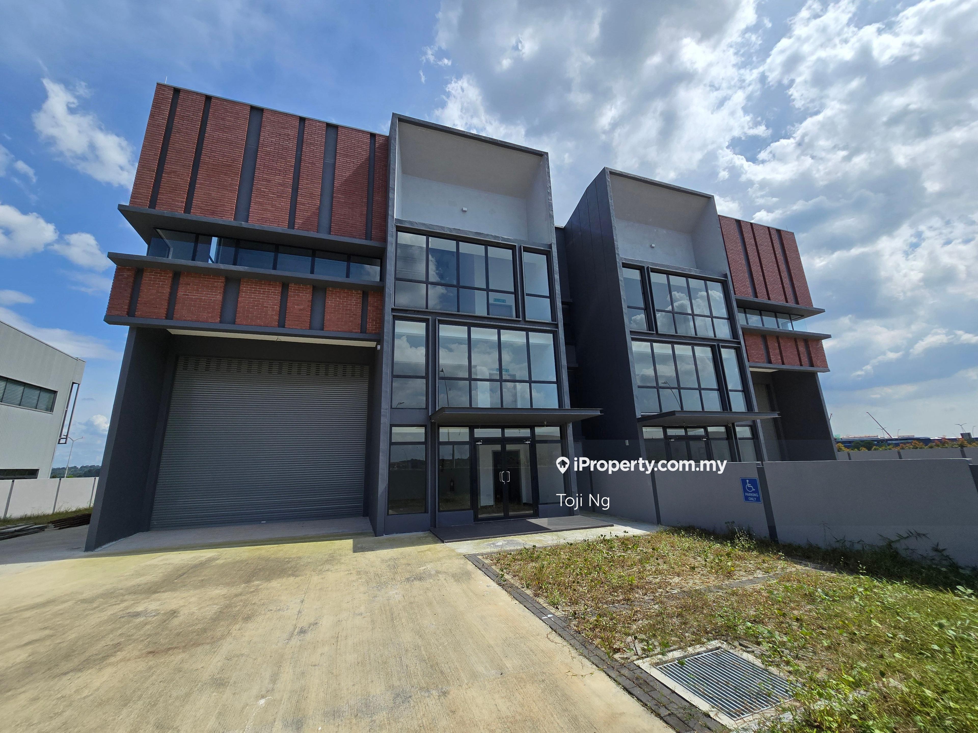New 3 Sty Semi D Factory
