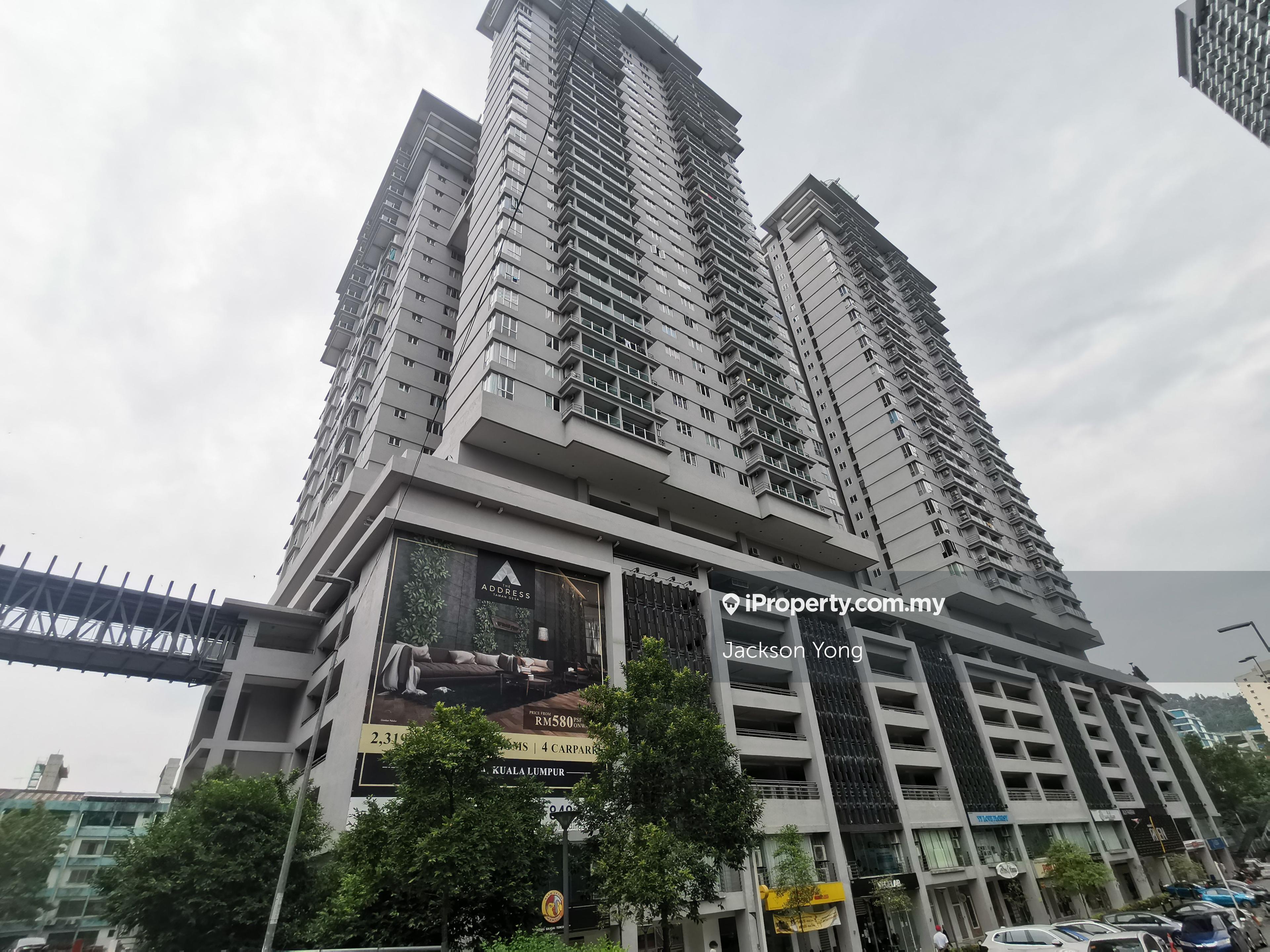 Maxim mrt Condominium for rent
