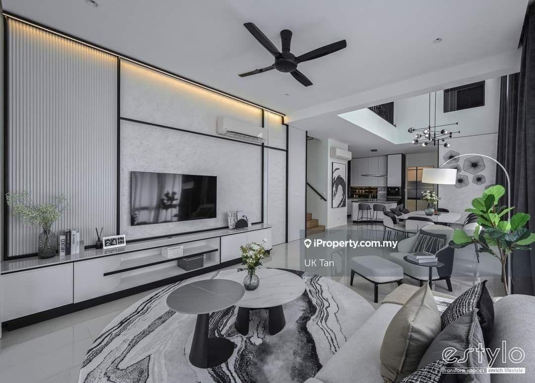 Gamuda 257 Show Room ID Unit for Sell