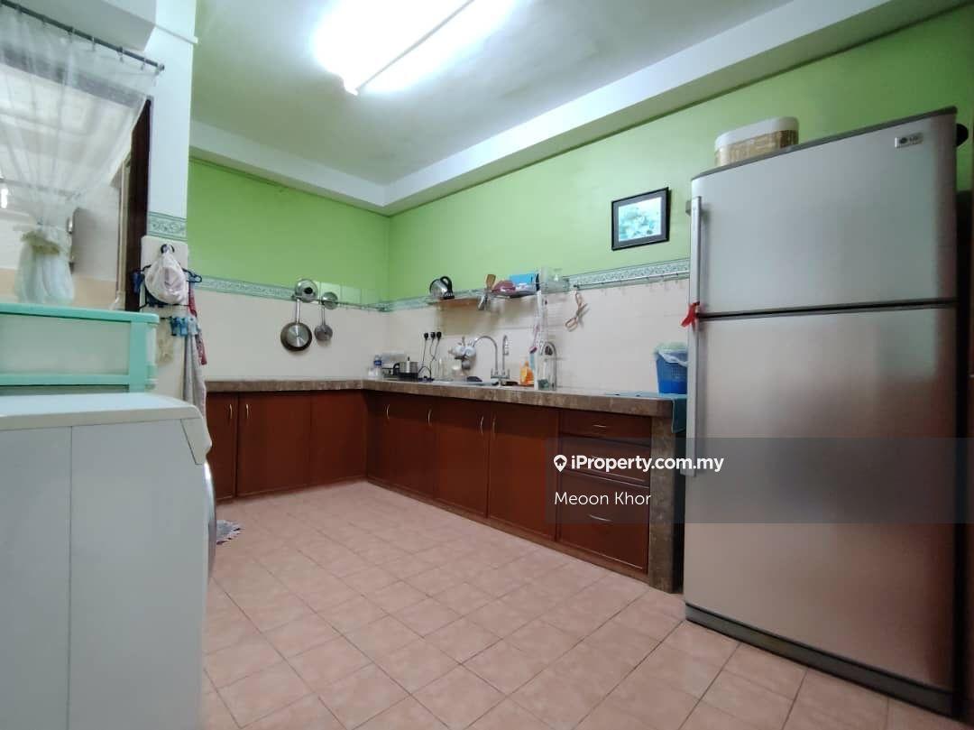 Meticulously maintained, excellent condition