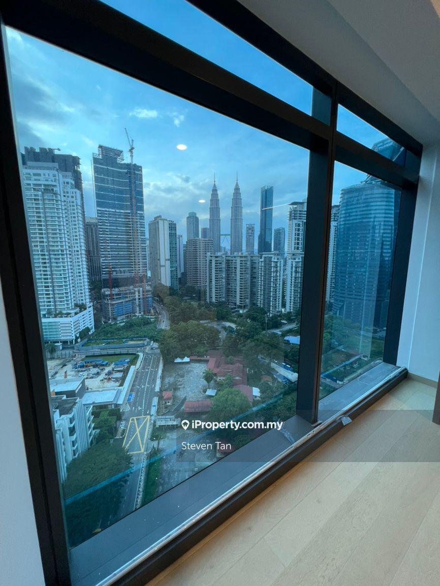 Eaton residence  unit  to sale 